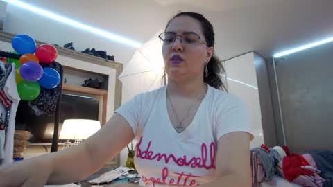 SweetRaisa online show from December 27, 2024, 12:07 am