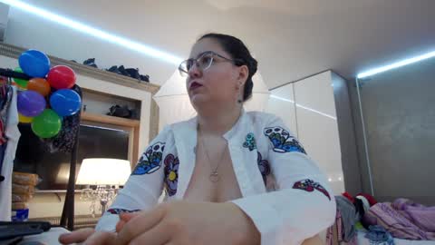 SweetRaisa online show from December 28, 2024, 11:37 pm