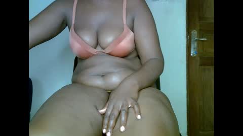 sweetrenne online show from February 23, 2025, 1:35 am