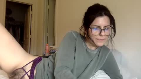 sweetriddance online show from December 13, 2025, 7:53 pm