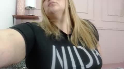 Snapshot of sweetrouse__ chatting on October 12, 2025, 2:21 am Call me Rouse online show from October 12, 2025, 2:21 am