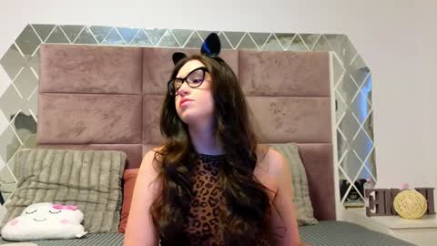 Snapshot of sweetscribe chatting on December 4, 2024, 6:44 am SweetScribe online show from December 4, 2024, 6:44 am