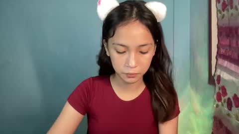 Mia online show from October 29, 2025, 1:13 pm