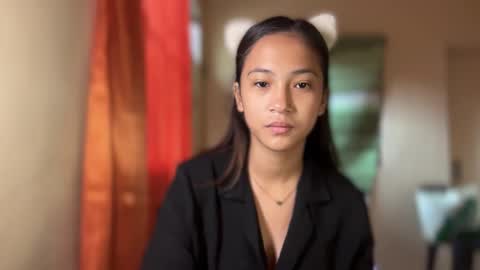 Mia online show from March 13, 2026, 12:06 am