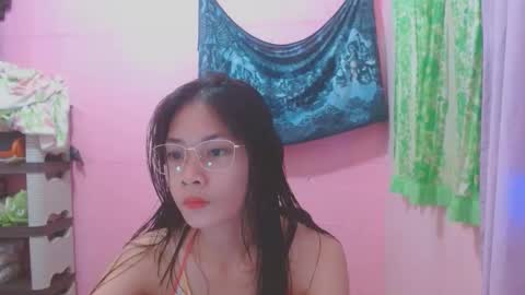 Snapshot of sweetsexygirl20 chatting on May 1, 2026, 12:10 pm Mia online show from May 1, 2026, 12:10 pm