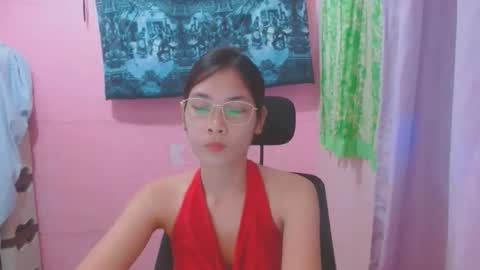 Snapshot of sweetsexygirl20 chatting on May 26, 2026, 12:34 pm Mia online show from May 26, 2026, 12:34 pm