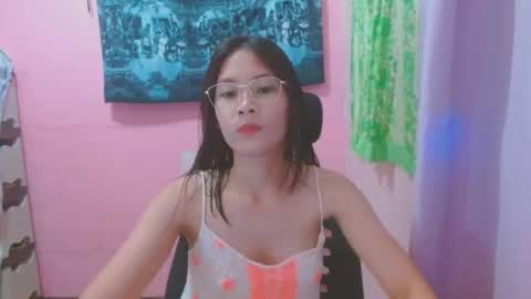 Snapshot of sweetsexygirl20 chatting on June 7, 2026, 5:11 am Mia online show from June 7, 2026, 5:11 am