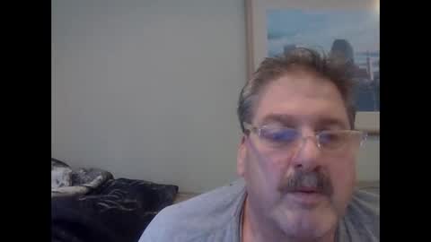 sweetbrowneyes623 online show from January 3, 2025, 2:40 pm