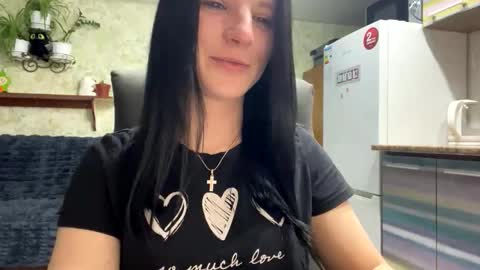 Sweet Shy online show from April 13, 2026, 5:51 pm