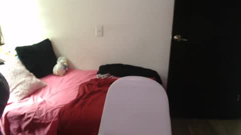 Snapshot of sweetsophie7 chatting on July 12, 2026, 5:37 pm Sophie online show from July 12, 2026, 5:37 pm