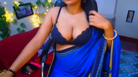 SweetSour online show from December 14, 2025, 1:22 am