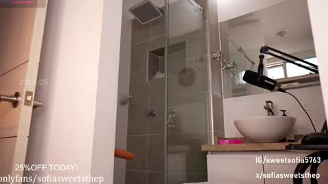 Sofia  online show from January 27, 2025, 3:50 pm