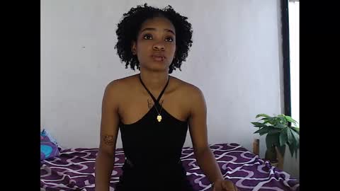Snapshot of sweett_19 chatting on December 11, 2024, 7:14 pm Andrea online show from December 11, 2024, 7:14 pm