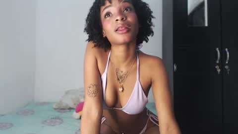Snapshot of sweett_19 chatting on December 20, 2024, 10:43 pm Andrea online show from December 20, 2024, 10:43 pm