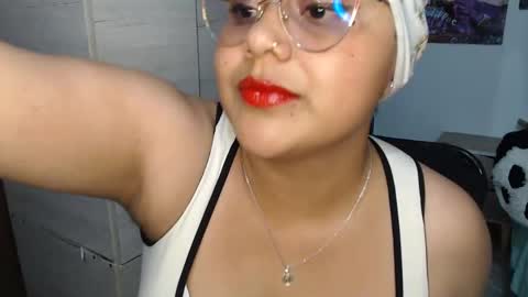 Snapshot of sweett_candy1 chatting on October 26, 2025, 3:01 am sweett_candy1 online show from October 26, 2025, 3:01 am