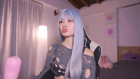 Snapshot of sweett_catt1 chatting on October 2, 2025, 2:29 am Cat independent model  online show from October 2, 2025, 2:29 am