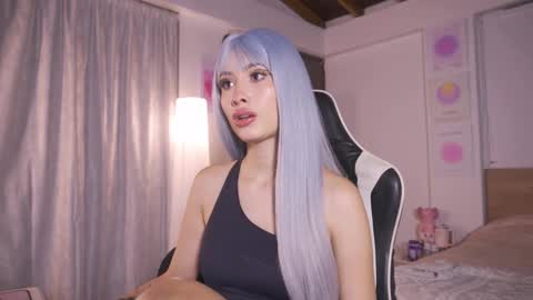 Snapshot of sweett_catt1 chatting on October 14, 2025, 3:51 am Cat independent model  online show from October 14, 2025, 3:51 am