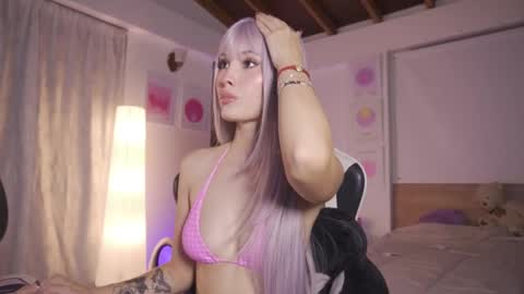 Cat independent model  online show from February 10, 2026, 11:31 pm