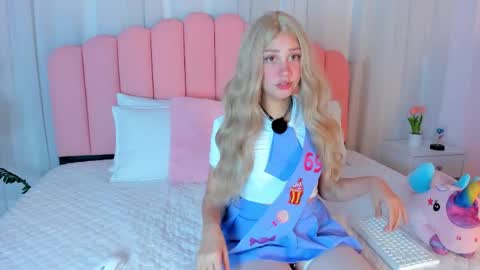 sweett_fire online show from April 25, 2026, 6:16 pm