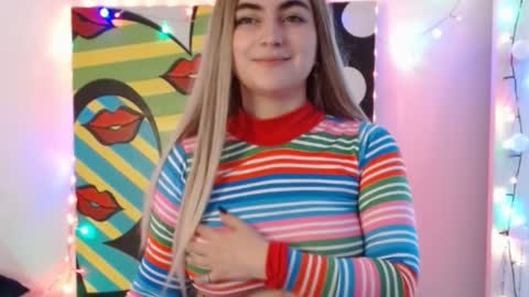Snapshot of sweett_minionn chatting on December 5, 2024, 3:06 pm IG valeen mo Vale My schedule Monday to Friday900 am - 300 pm online show from December 5, 2024, 3:06 pm