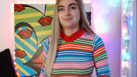Snapshot of sweett_minionn chatting on December 5, 2024, 6:11 pm IG valeen mo Vale My schedule Monday to Friday900 am - 300 pm online show from December 5, 2024, 6:11 pm
