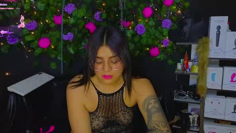 Molly -  INDEPENDENT MODEL online show from May 9, 2026, 12:05 am