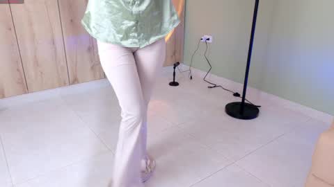    online show from March 6, 2025, 8:05 pm