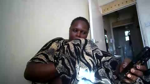 Snapshot of sweetthick_2 chatting on May 3, 2026, 1:17 pm PEACHES online show from May 3, 2026, 1:17 pm