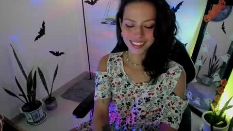 Snapshot of sweettianna chatting on October 8, 2025, 2:36 pm  shamanta Independent modelHelp me reach 100 thumbs up  online show from October 8, 2025, 2:36 pm