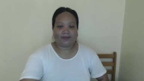 Snapshot of sweettightpussyhole chatting on May 5, 2026, 8:22 am mia and luna online show from May 5, 2026, 8:22 am