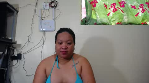 Snapshot of sweettightpussyhole chatting on May 22, 2026, 1:13 am mia and luna online show from May 22, 2026, 1:13 am