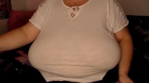 Snapshot of sweettm chatting on November 19, 2025, 9:48 pm Maya online show from November 19, 2025, 9:48 pm