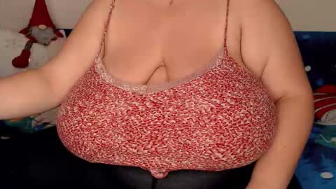 Snapshot of sweettm chatting on December 15, 2025, 1:15 pm Maya online show from December 15, 2025, 1:15 pm