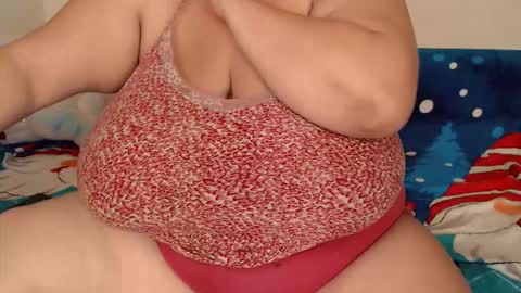 Snapshot of sweettm chatting on December 16, 2025, 9:03 am Maya online show from December 16, 2025, 9:03 am