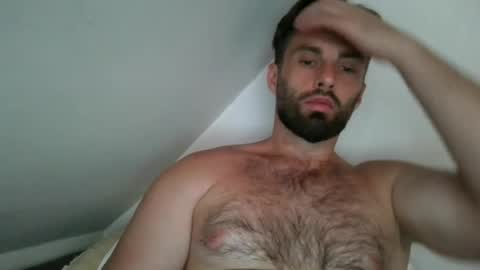 Snapshot of sweettom69 chatting on June 13, 2026, 9:07 am Tom online show from June 13, 2026, 9:07 am