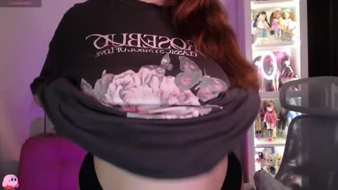 Pau online show from November 26, 2025, 12:11 am