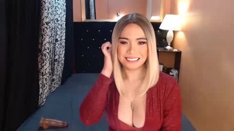 Ms trixiee online show from December 9, 2024, 6:01 am