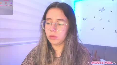 Snapshot of sweettvera_ chatting on July 1, 2026, 7:13 pm Veronica Independent Model online show from July 1, 2026, 7:13 pm