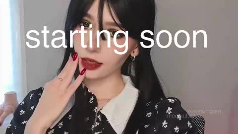 Snapshot of sweetuniporn chatting on October 10, 2025, 7:29 am Elis a little vacation Ill be here Saturday my schedules in bio online show from October 10, 2025, 7:29 am