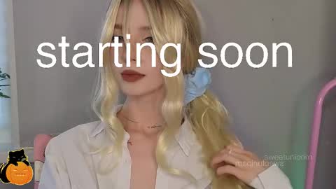 Elis  a little vacation Ill be here Saturday my schedules in bio online show from November 2, 2025, 8:39 am