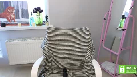 Elis  a little vacation Ill be here Saturday my schedules in bio online show from March 21, 2026, 8:19 am