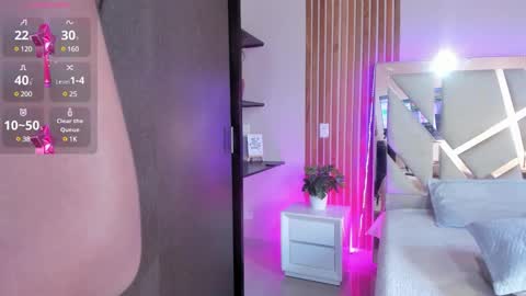 sweetviolet___ online show from February 27, 2025, 3:26 pm