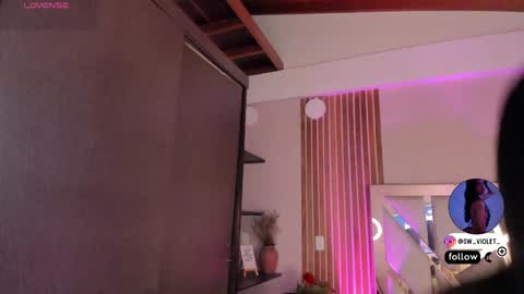 sweetviolet___ online show from April 1, 2026, 12:28 pm