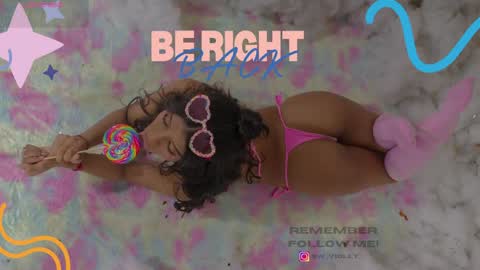 sweetviolet___ online show from May 8, 2026, 12:21 pm