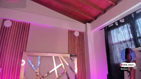 sweetviolet___ online show from June 15, 2026, 12:07 pm
