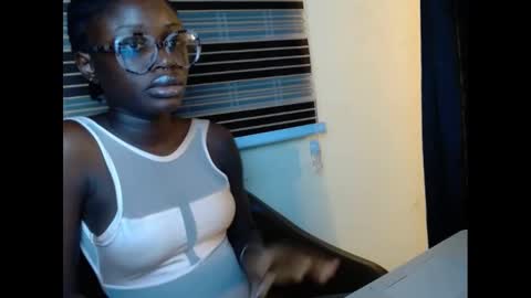 sweetxsucker online show from February 24, 2025, 4:38 am