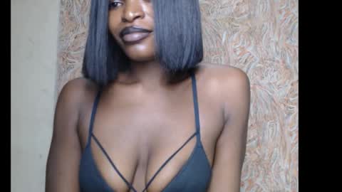 sweetxxboobsx online show from September 23, 2025, 9:18 pm