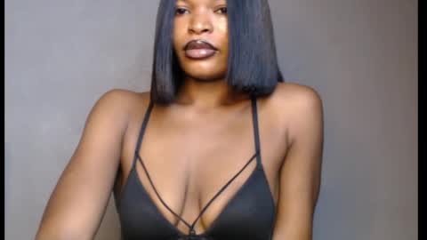 sweetxxboobsx online show from May 5, 2026, 8:11 am
