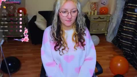 Hot Candy online show from October 20, 2025, 4:24 am