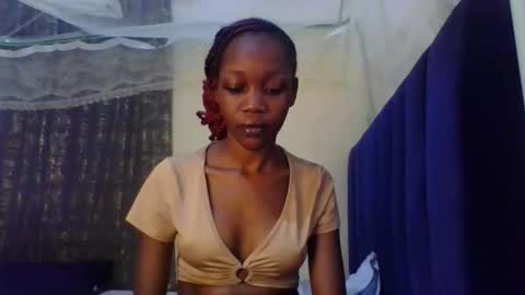 Snapshot of sweety_melanin chatting on April 29, 2026, 7:34 am Vickky online show from April 29, 2026, 7:34 am